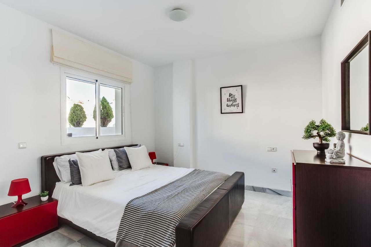 Kennedy Towers - Aloha Mirasierra Apartment